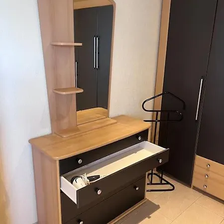 Beautiful House With Free Parking On Premise Hébergement de vacances *