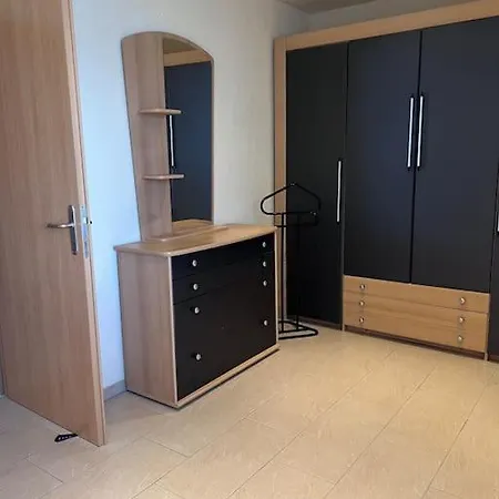 Beautiful House With Free Parking On Premise Hébergement de vacances *